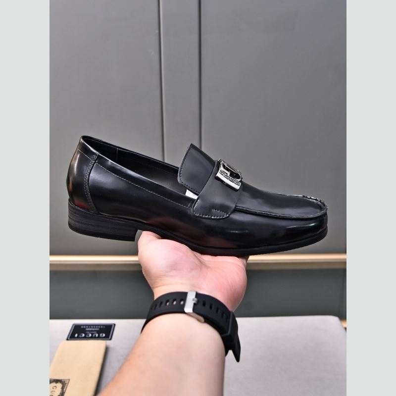 G*u*i leather shoes